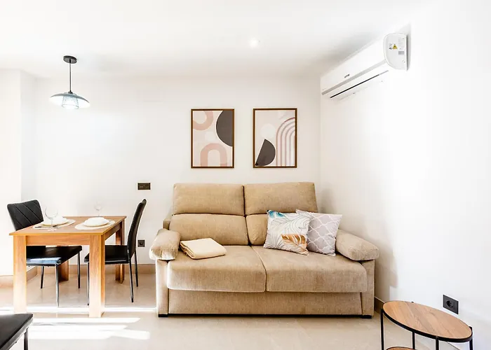 Apto Reformado Centro A 2 Min De La Playa *