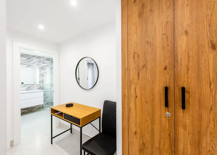 Apto Reformado Centro A 2 Min De La Playa Nerja