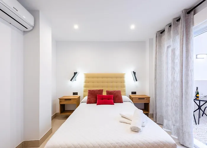 Apto Reformado Centro A 2 Min De La Playa